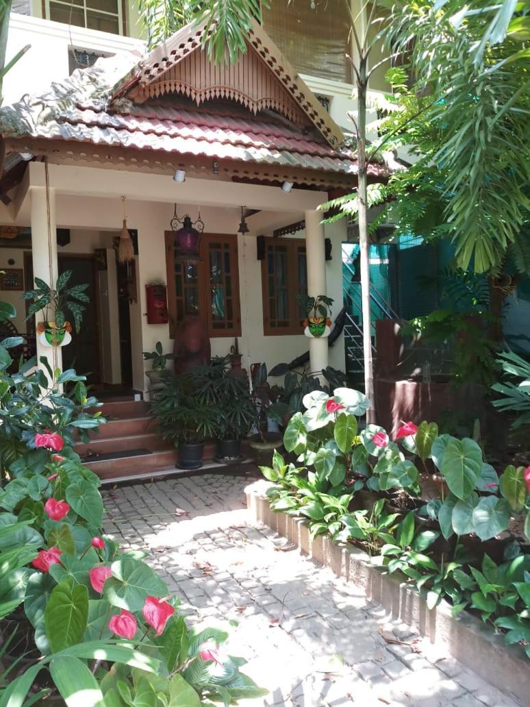 Heavenly Homestay Kochi Exterior foto